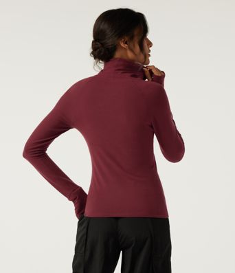 Halara HeatCore top casual térmico de cuello alto, manga larga raglán, con aberturas para los pulgares.