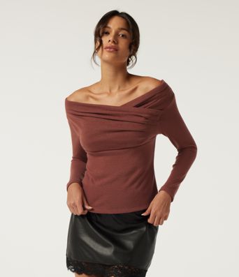 Off Shoulder Crossover Ruched Long Sleeve Casual Top Off Shoulder Crossover Ruched Long Sleeve Casual Top