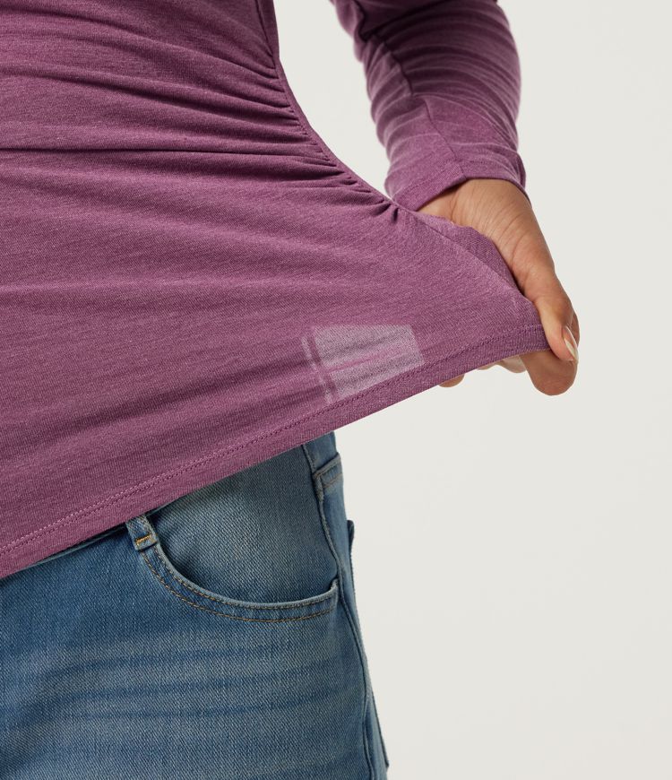 Einseitig schulterfreies Top mit langem Ärmel, gerafftem Detail und asymmetrischem Saum