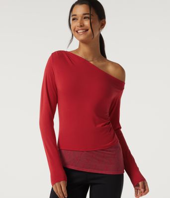 Top décontracté asymétrique à une épaule, manches longues, coupe slim, à fronces et dentelle contrastée.