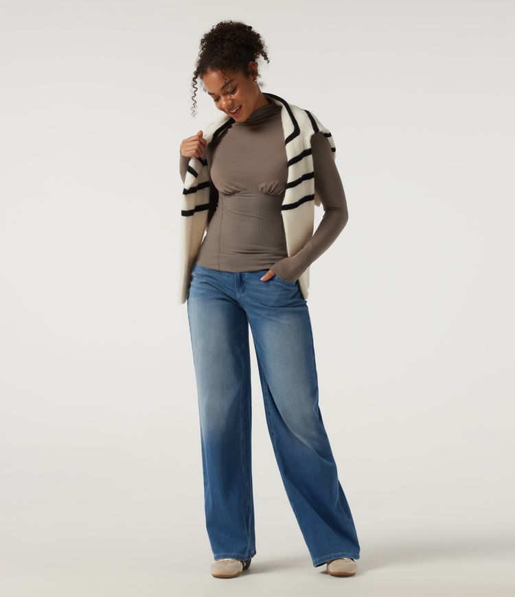 High Neck Long Sleeve Ruched Casual Top with Built-in Bra High Neck Long Sleeve Ruched Casual Top with Built-in Bra
