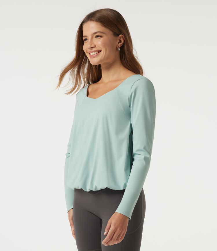 SoftlyZero™ Airy Diamond Collar Long Sleeve Cut Out Back Yoga Sports Top with Built-in Bra