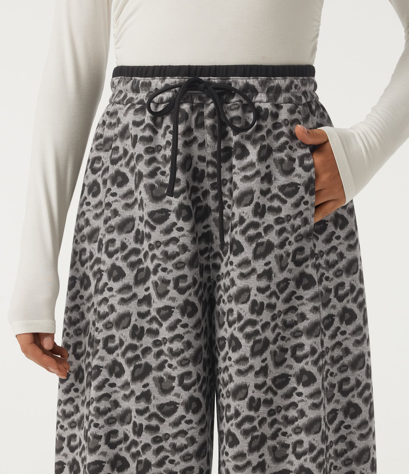 High Waisted Leopard Print Drawstring Barrel Leg Casual Pants with Pockets