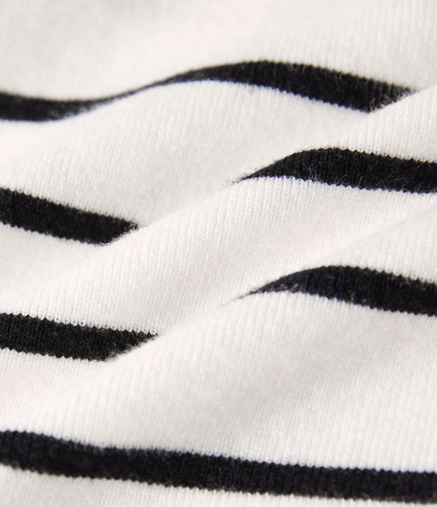 Round Neck Sleeveless Stripe Work Sweater