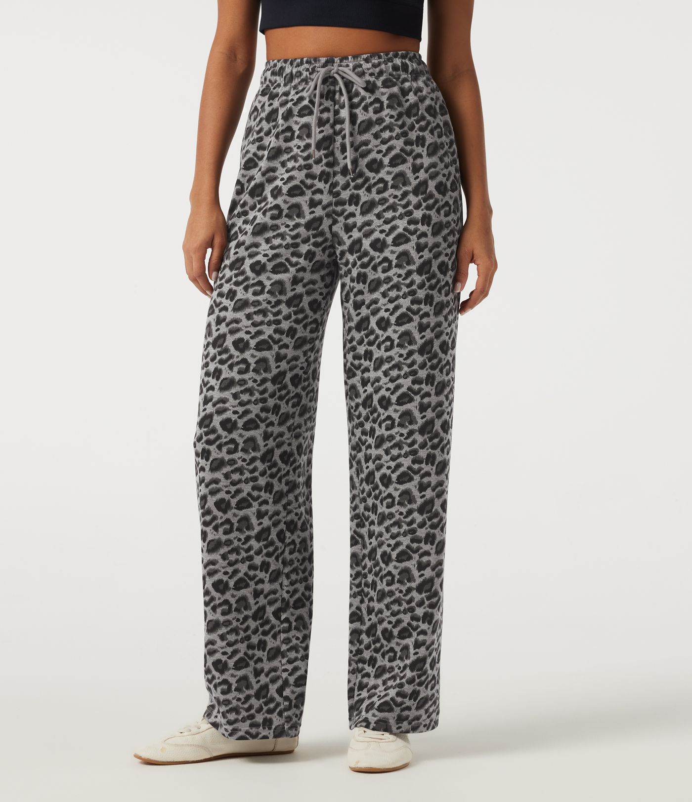 High Waisted Drawstring Straight Leg Leopard Print Casual Sweatpants with Pockets High Waisted Drawstring Straight Leg Leopard Print Casual Sweatpants with Pockets
