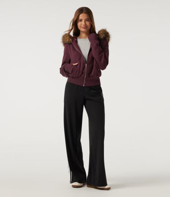 Full-Zip Casual Sweatshirt with Detachable Faux Fur Trimmed Hood and ThumbHoles and Pockets Full-Zip Casual Sweatshirt with Detachable Faux Fur Trimmed Hood and ThumbHoles and Pockets