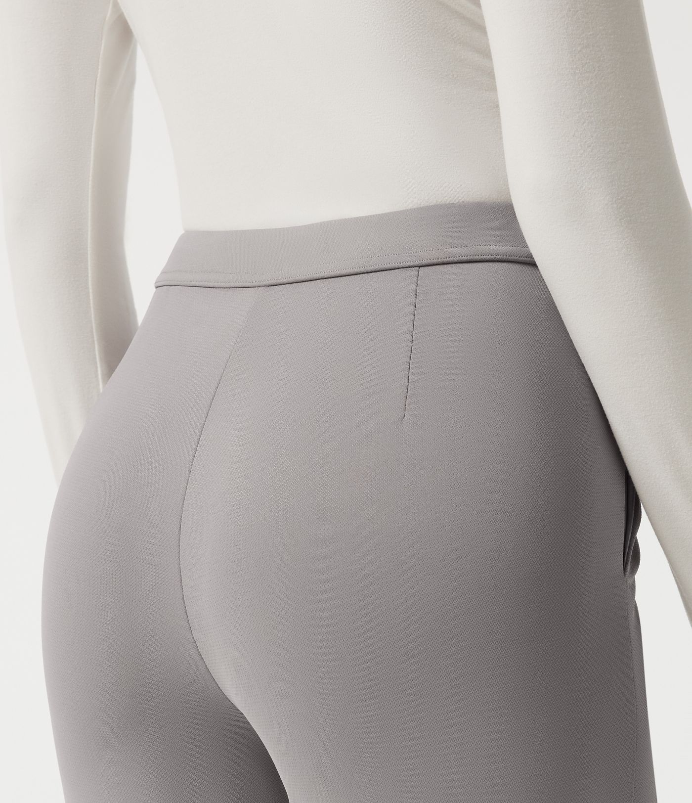 Halara Flex™ Pantalon de travail en crêpe, taille mi-haute, à plis nervurés et jambe évasée, avec poches
