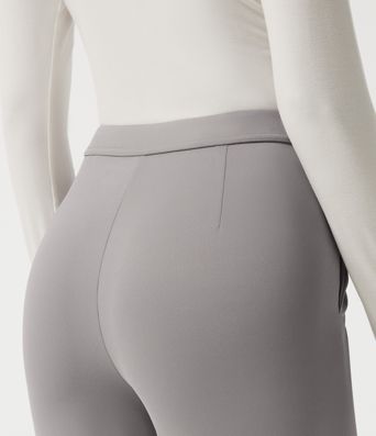 Halara Flex™ Pantalon de travail en crêpe, taille mi-haute, à plis nervurés et jambe évasée, avec poches
