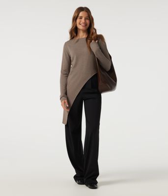 Boat Neck Long Sleeve Asymmetrical Hem Casual T-Shirt