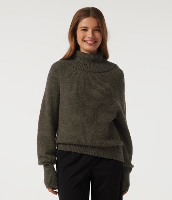 High Neck Bishop Long Sleeve Casual Sweater High Neck Bishop Long Sleeve Casual Sweater