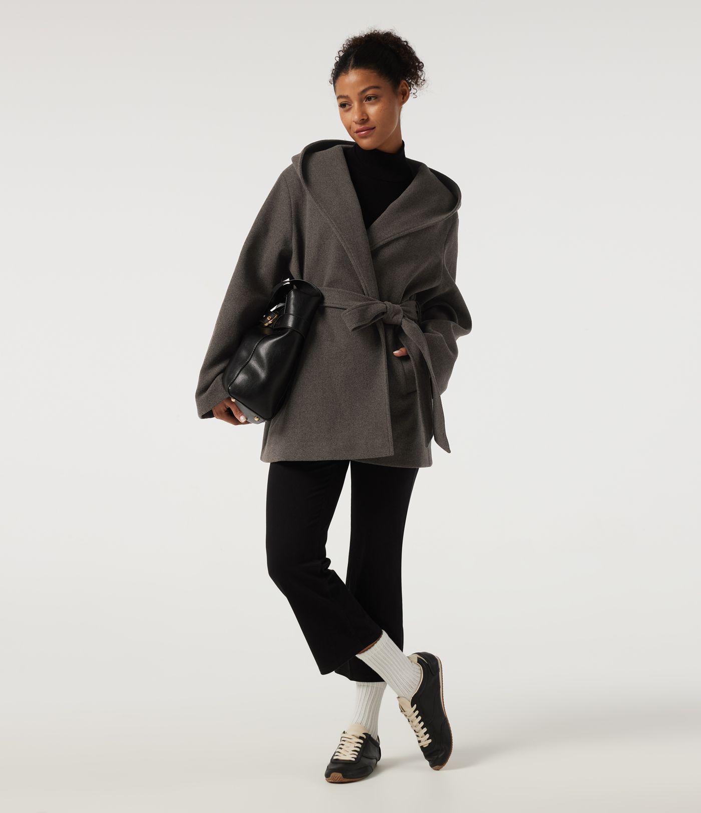 Fleece-Arbeitsmantel mit Kapuze, Kordelzug, langen Ärmeln und Taschen