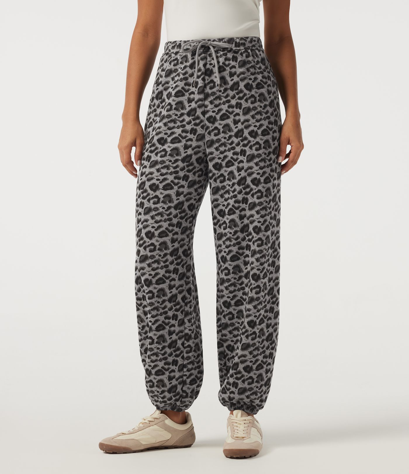 High Waisted Drawstring Leopard Print Casual Sweatpants with Pockets High Waisted Drawstring Leopard Print Casual Sweatpants with Pockets