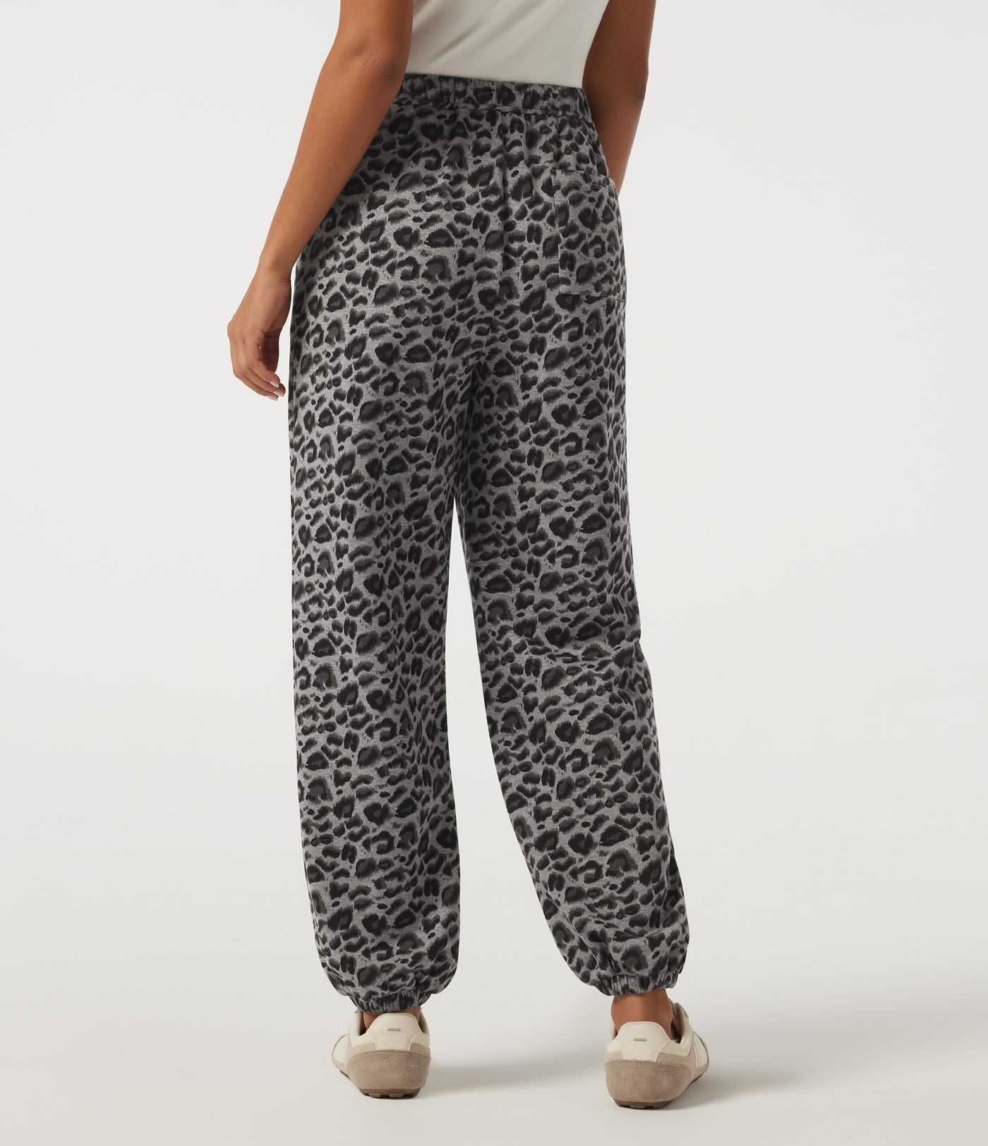 High Waisted Drawstring Leopard Print Casual Sweatpants with Pockets High Waisted Drawstring Leopard Print Casual Sweatpants with Pockets