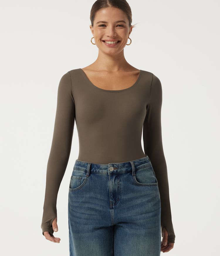 Scoop Neck Long Sleeve Built-in Bra Casual Top with Thumbholes