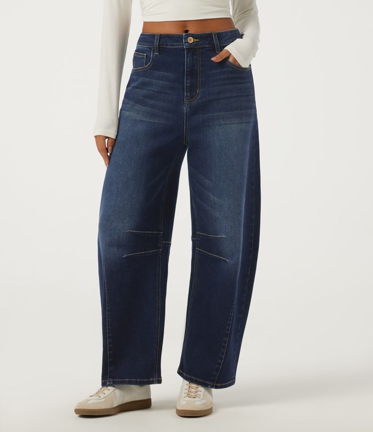 Mid Rise Barrel Leg Casual Jeans with Pockets