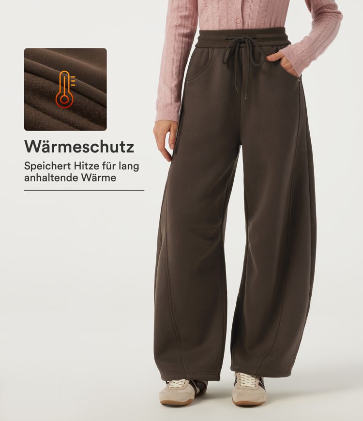 Slate Black Lässige Fleece-Jogginghose aus Baumwolle mit hohem Bund, Seitentaschen, Kordelzug und geschwungenem Bein / 1