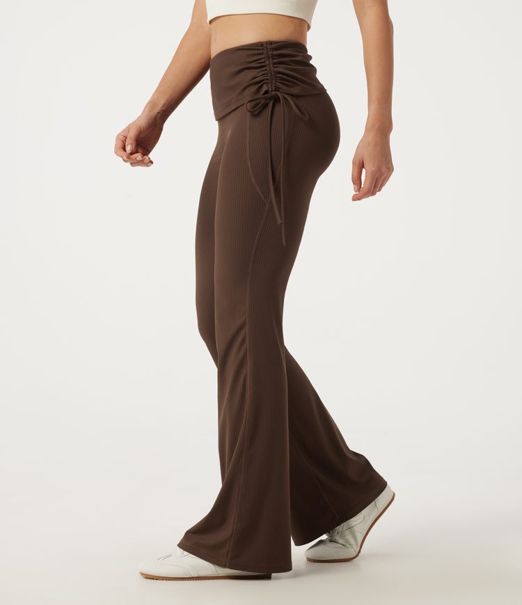 Ribbed Knit Low Rise Bootcut Lace Up Ruched Yoga Pants with Pockets