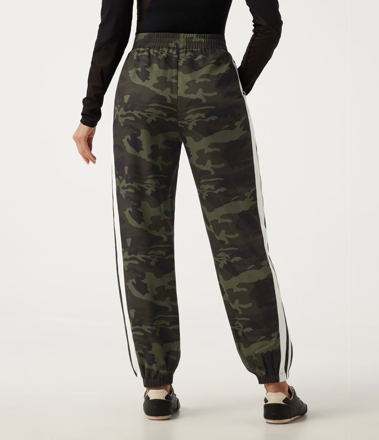 Heather Camo Mid Rise Camo Side Stripe Ankle-Length Casual Jogger with Pockets / 2
