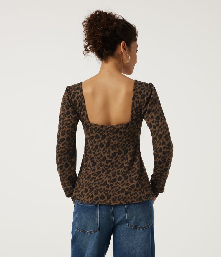 Wild Honey Leopard Sweetheart Neck Long Sleeve Leopard Print Built-in Bra Lace Up Casual Top / 2