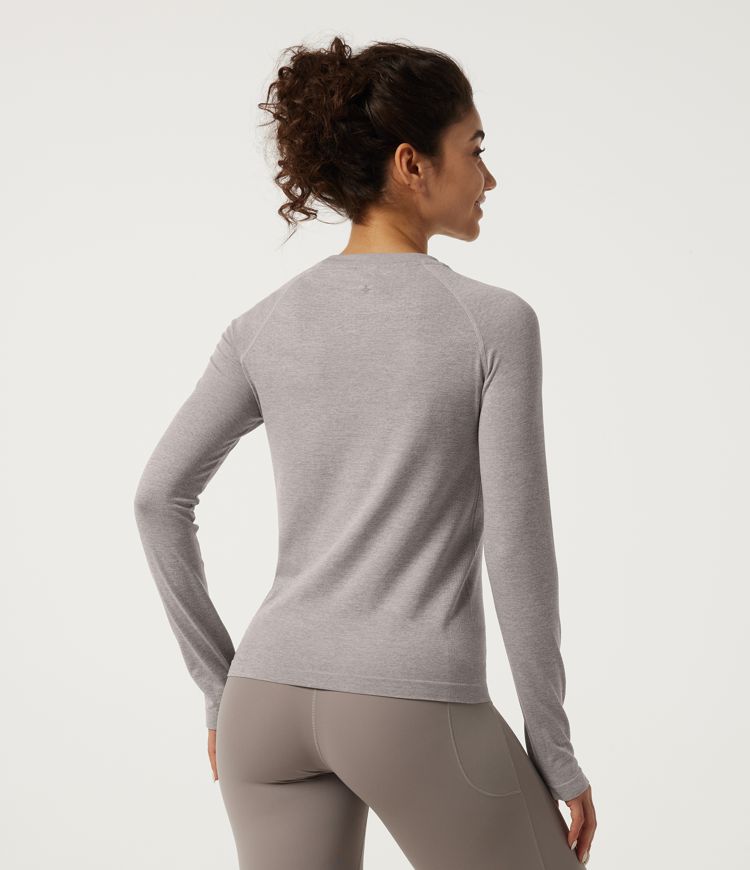 Porcelain White Round Neck Raglan Long Sleeve Casual Sports Top with Thumbholes / 2