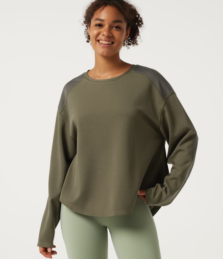 Martini Olive Sudadera casual de bloques de color en tejido waffle, cuello redondo y mangas largas. / 1