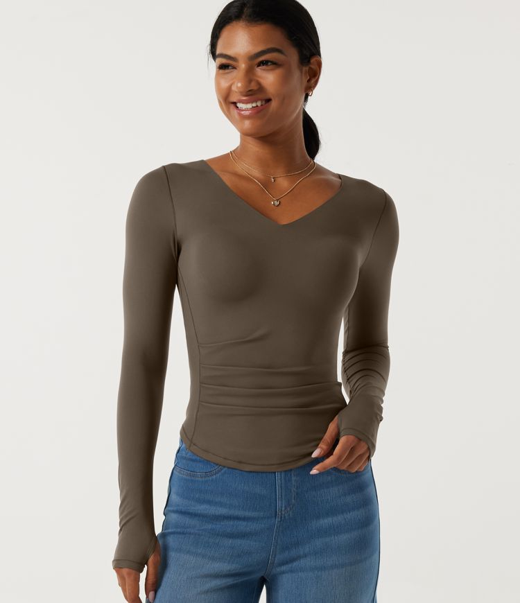 V Neck Long Sleeve Built-in Bra Ruched Curved Hem Casual Top with Thumbholes