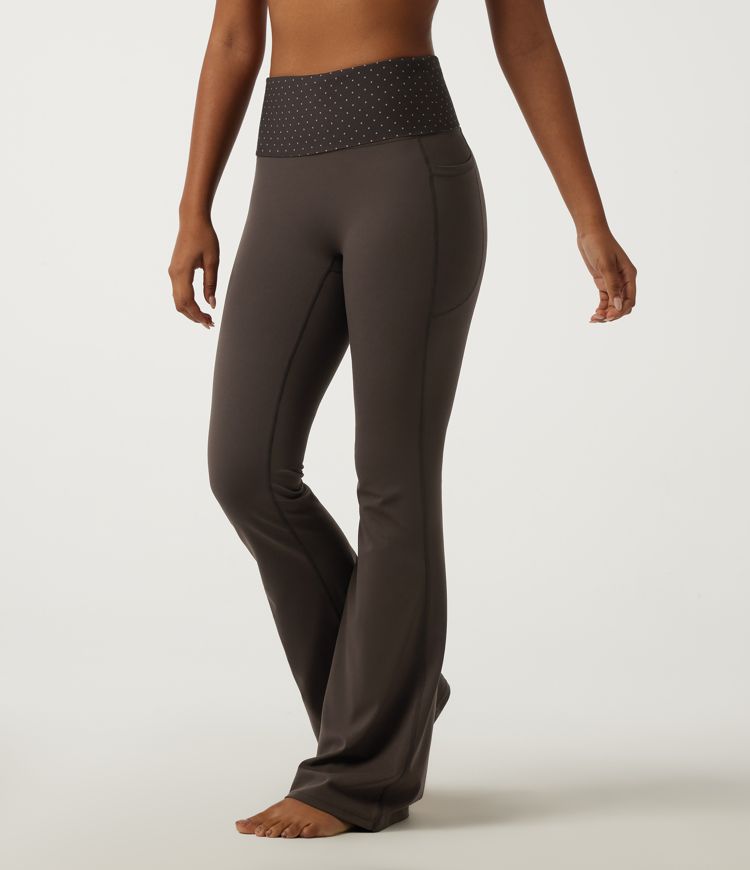 Halara UltraSculpt™ legging de yoga évasé taille haute à pois, effet gainant pour le ventre, avec poches